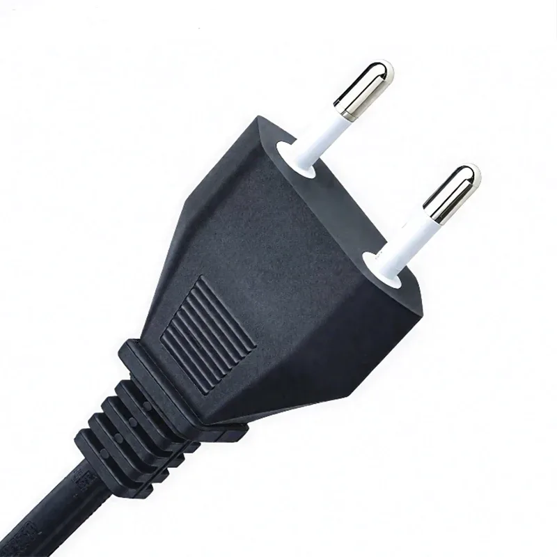 Italialainen 2-napainen pistoke